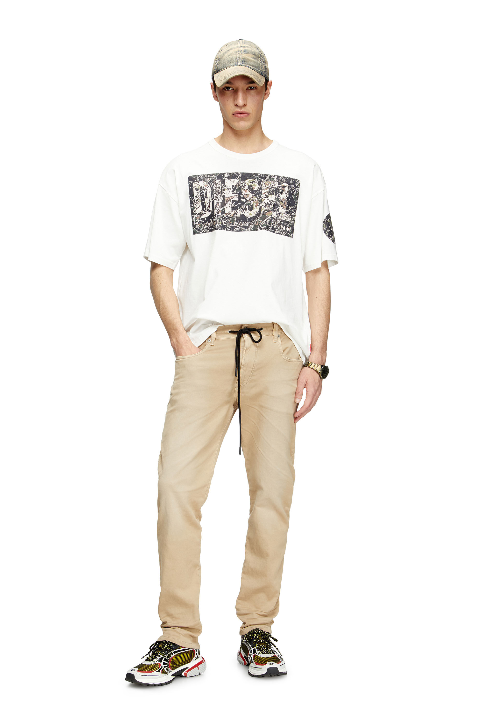 Diesel - Man's Slim 2062 D-Strukt Joggjeans® 0670M, Light Brown - 1