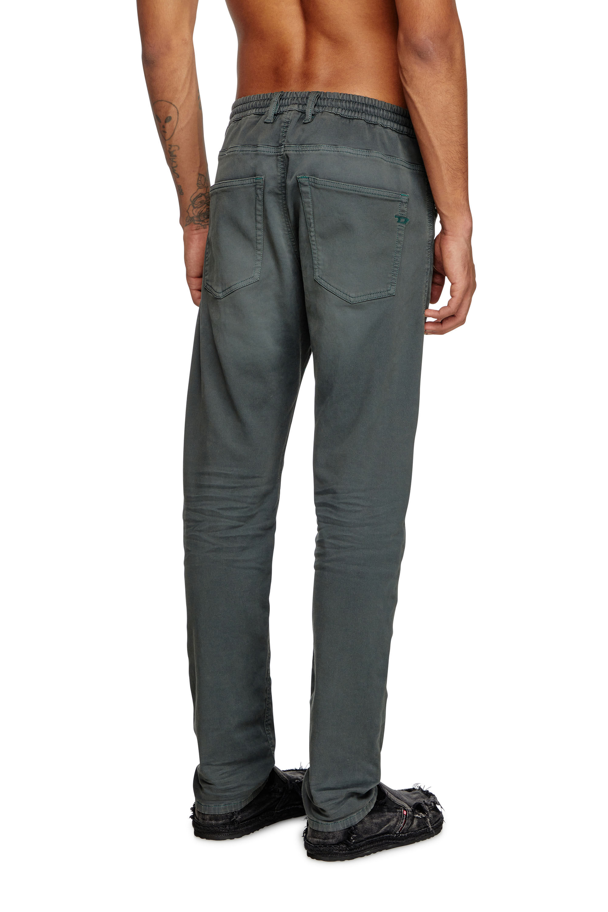 Diesel - Man's Regular 2032 D-Krooley Joggjeans® 0670M, Grey - 4